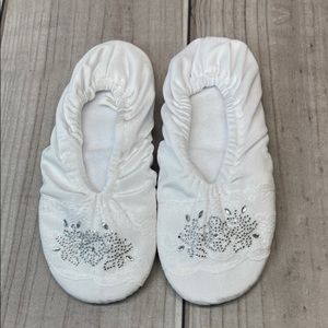 David Tutera Bridal Ballet Slippers Rhinestones Size S/M White Lace Rhinestones